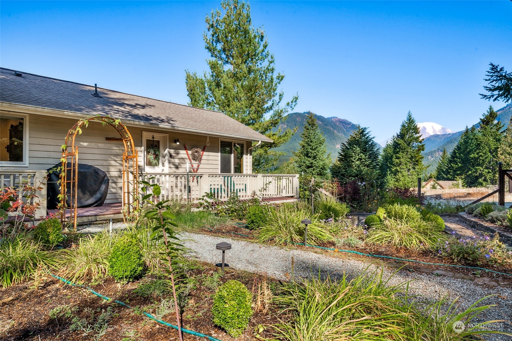 132 Hellem Drive Property Photo 2