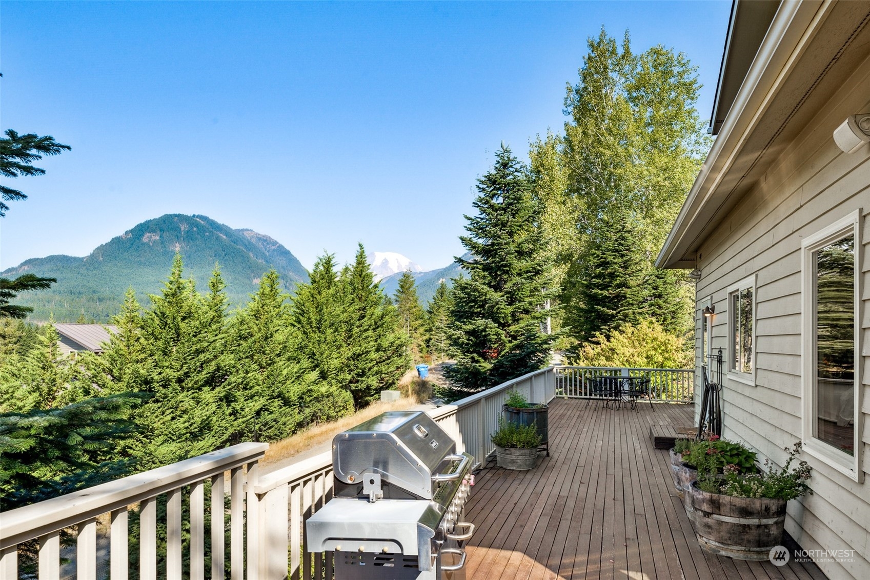 132 Hellem Drive Property Photo 4