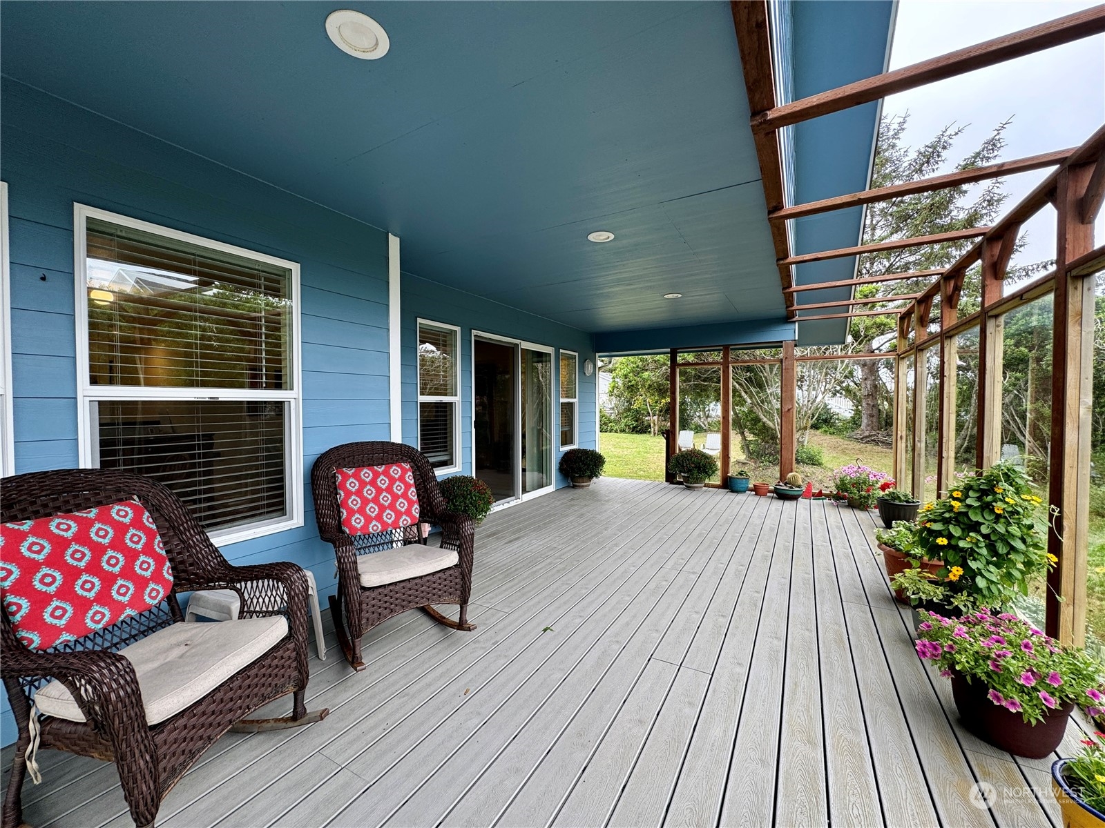 376 Sand Dune Avenue Property Photo 1
