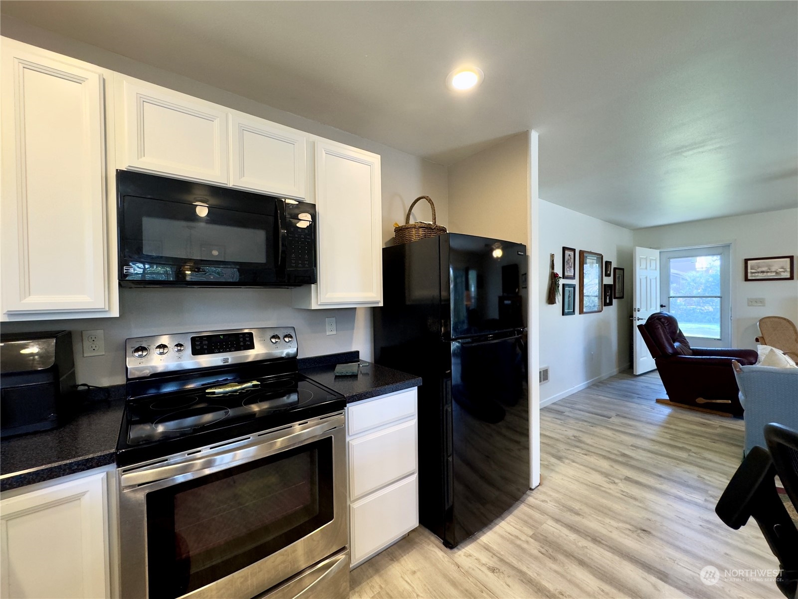 376 Sand Dune Avenue Property Photo 16