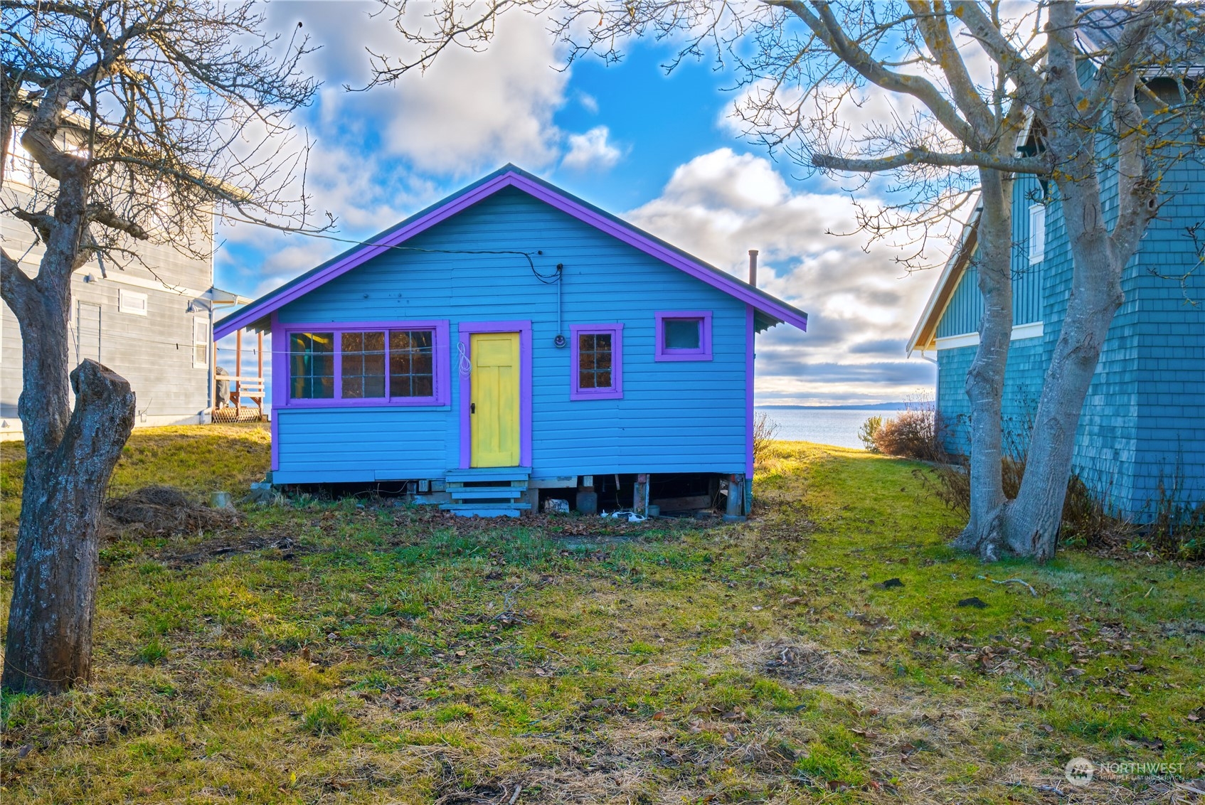 1881 Edwards Drive Property Photo 2