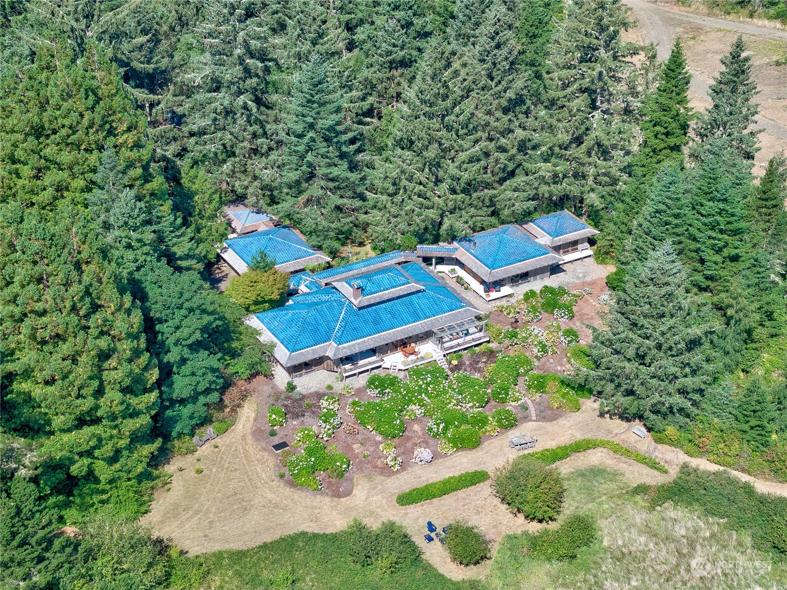 14800 Sandridge Road Property Photo 4