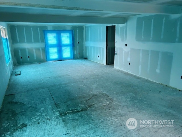 1809 S Fruitland Property Photo 4