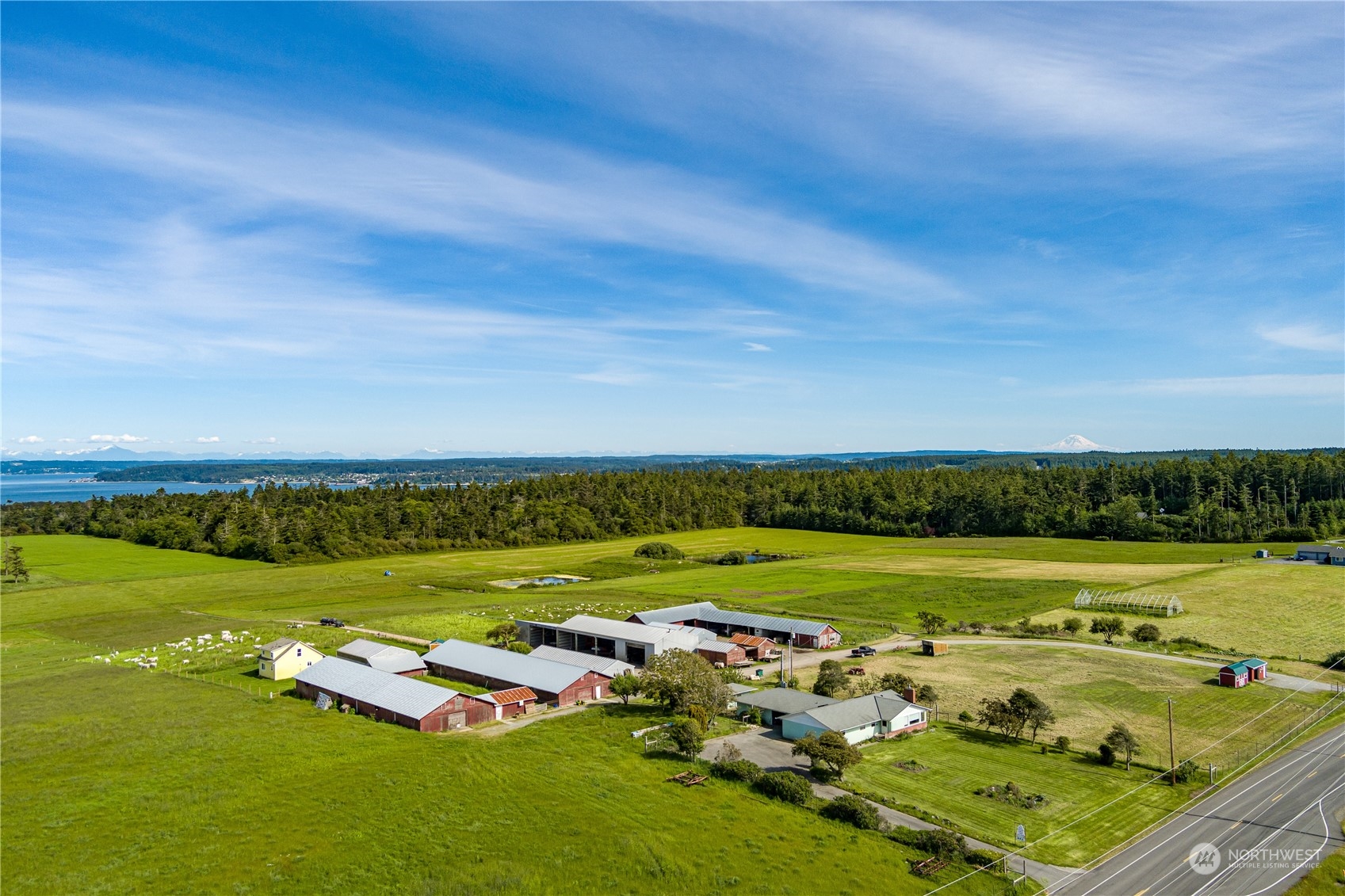 886 West Beach Road Property Photo 1