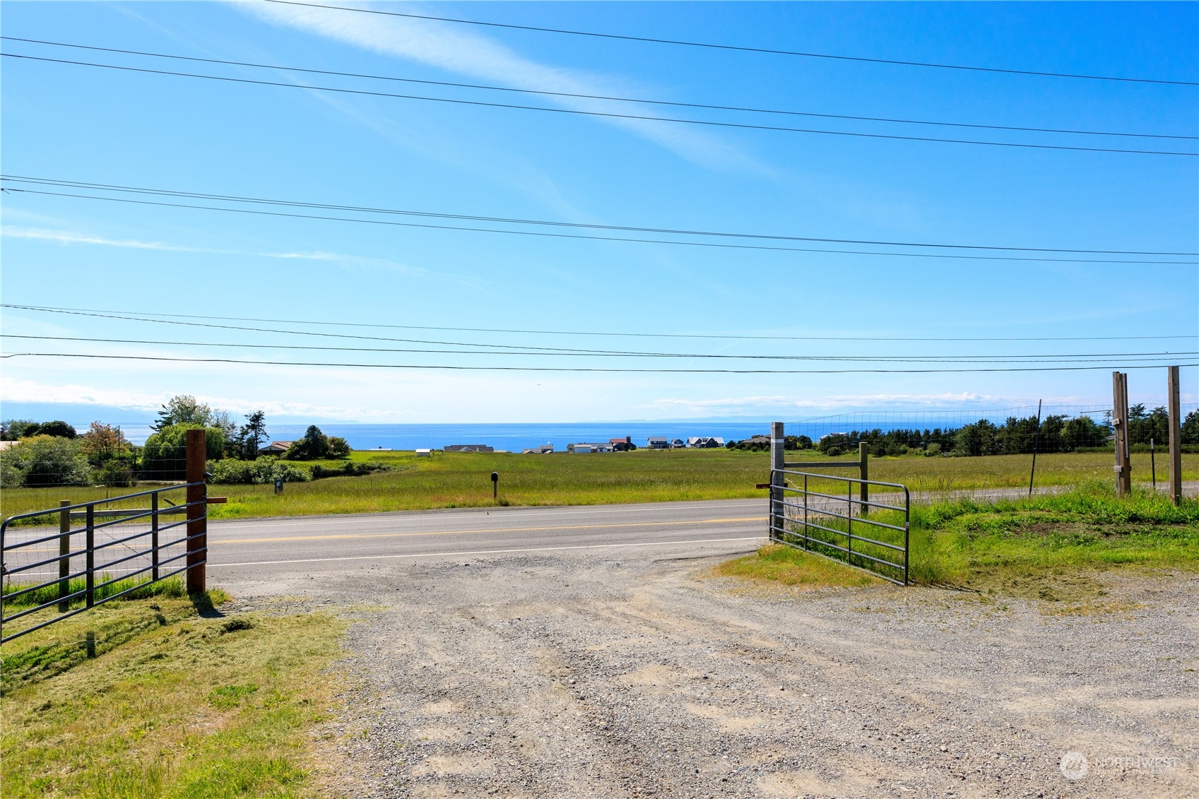 886 West Beach Road Property Photo 14