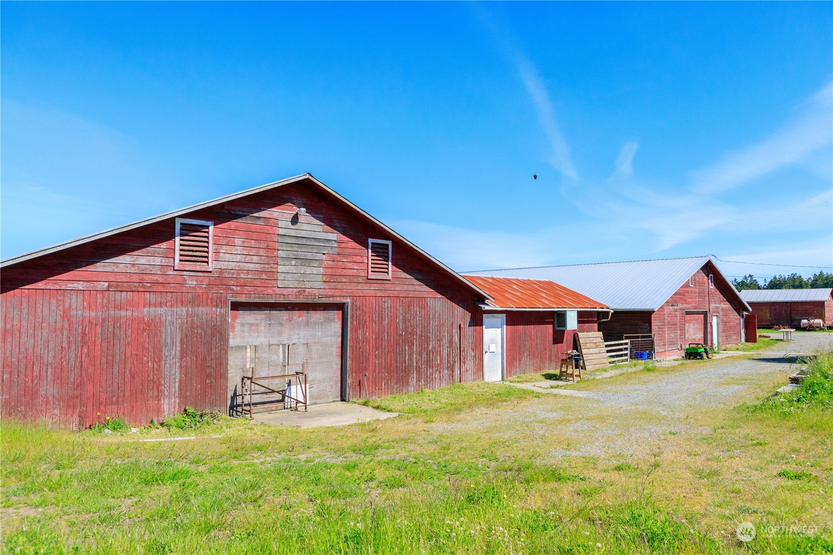 886 West Beach Road Property Photo 16