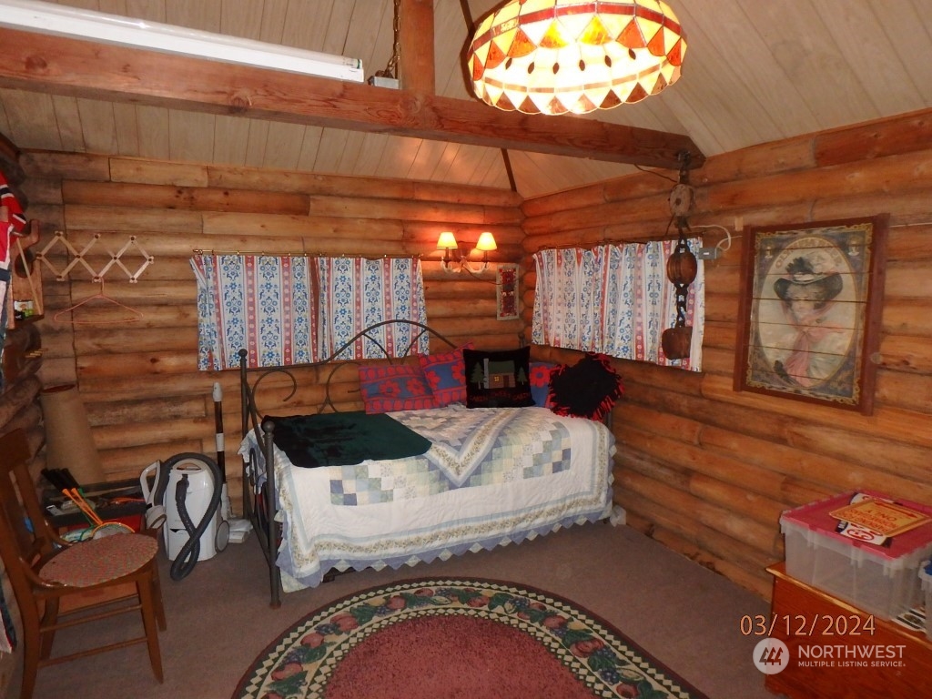 31015 W Whitehorse Drive Property Photo 5