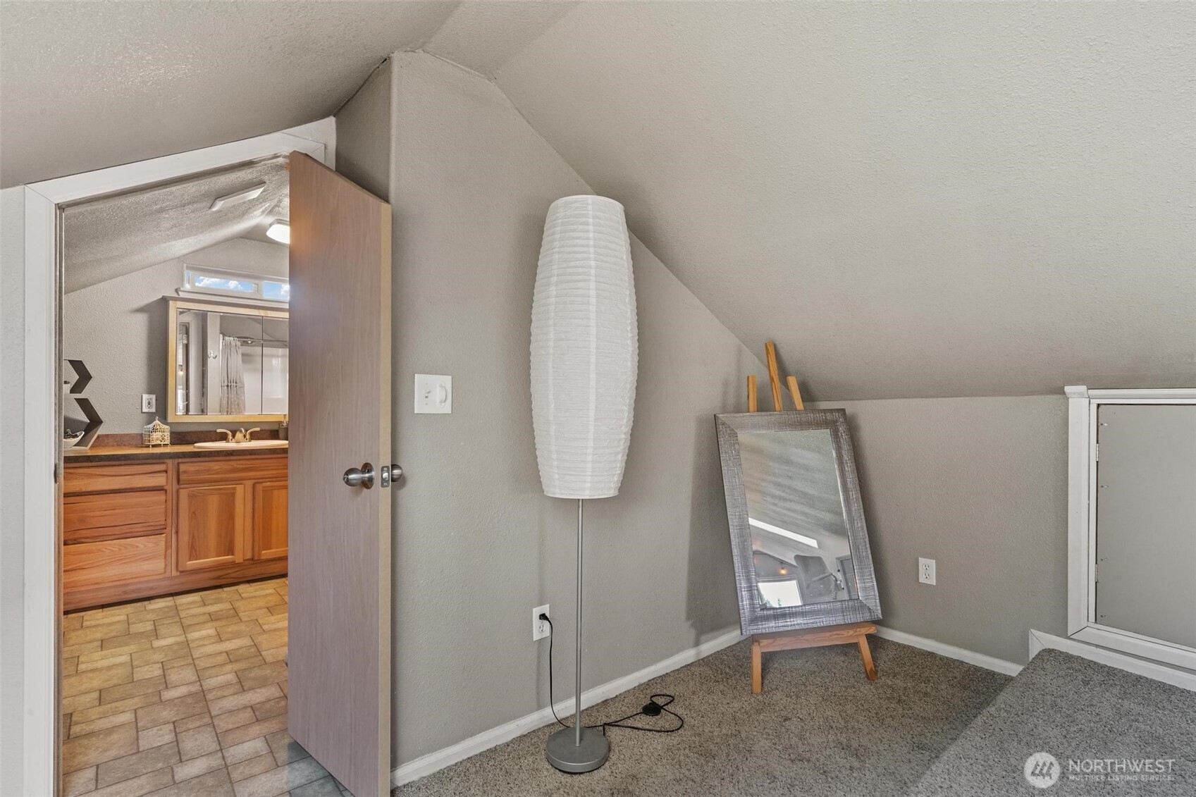 514 Richmond Avenue Property Photo 13