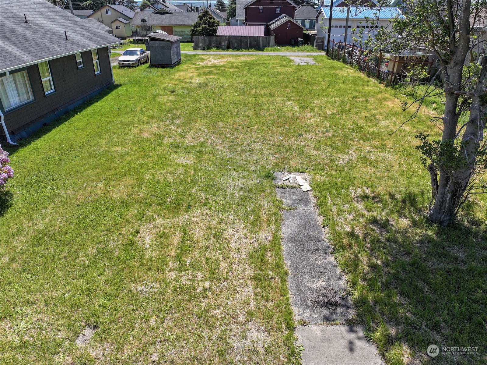 2634 Simpson Avenue Property Photo 4