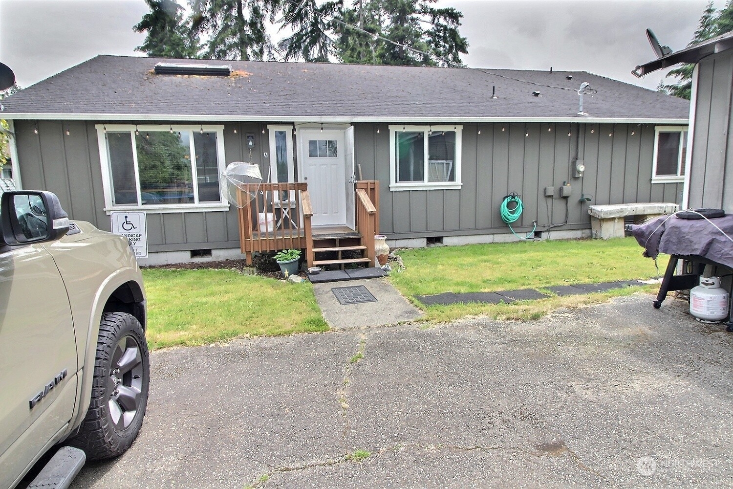 774 132nd Street Property Photo 2