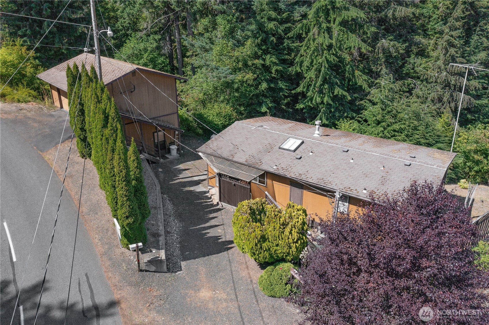 140 N Spindrift Drive Property Photo 3