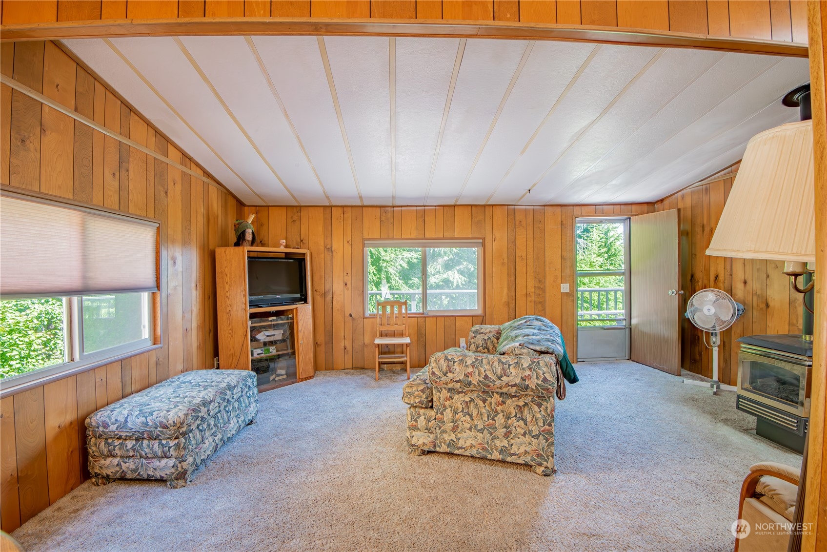 140 N Spindrift Drive Property Photo 9