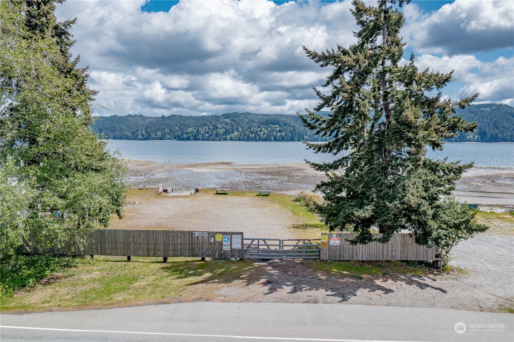 140 N Spindrift Drive Property Photo 39