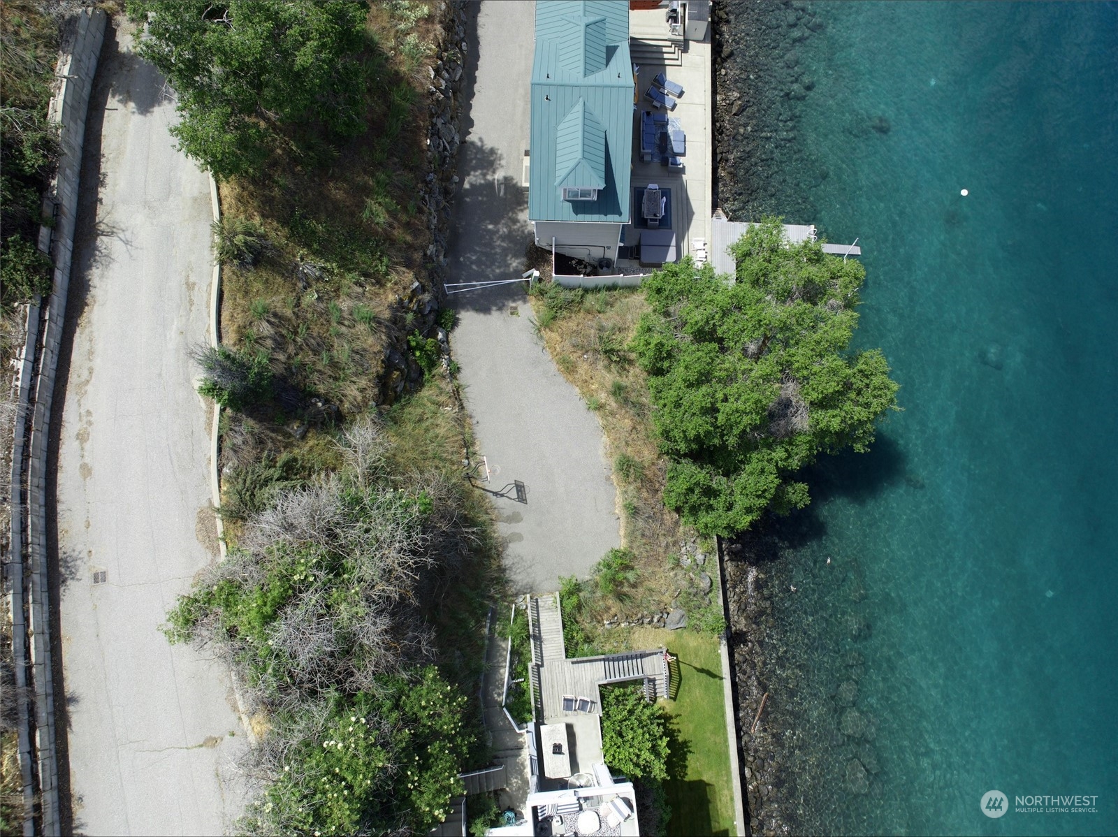 2700 S Lakeshore Road Property Photo 6