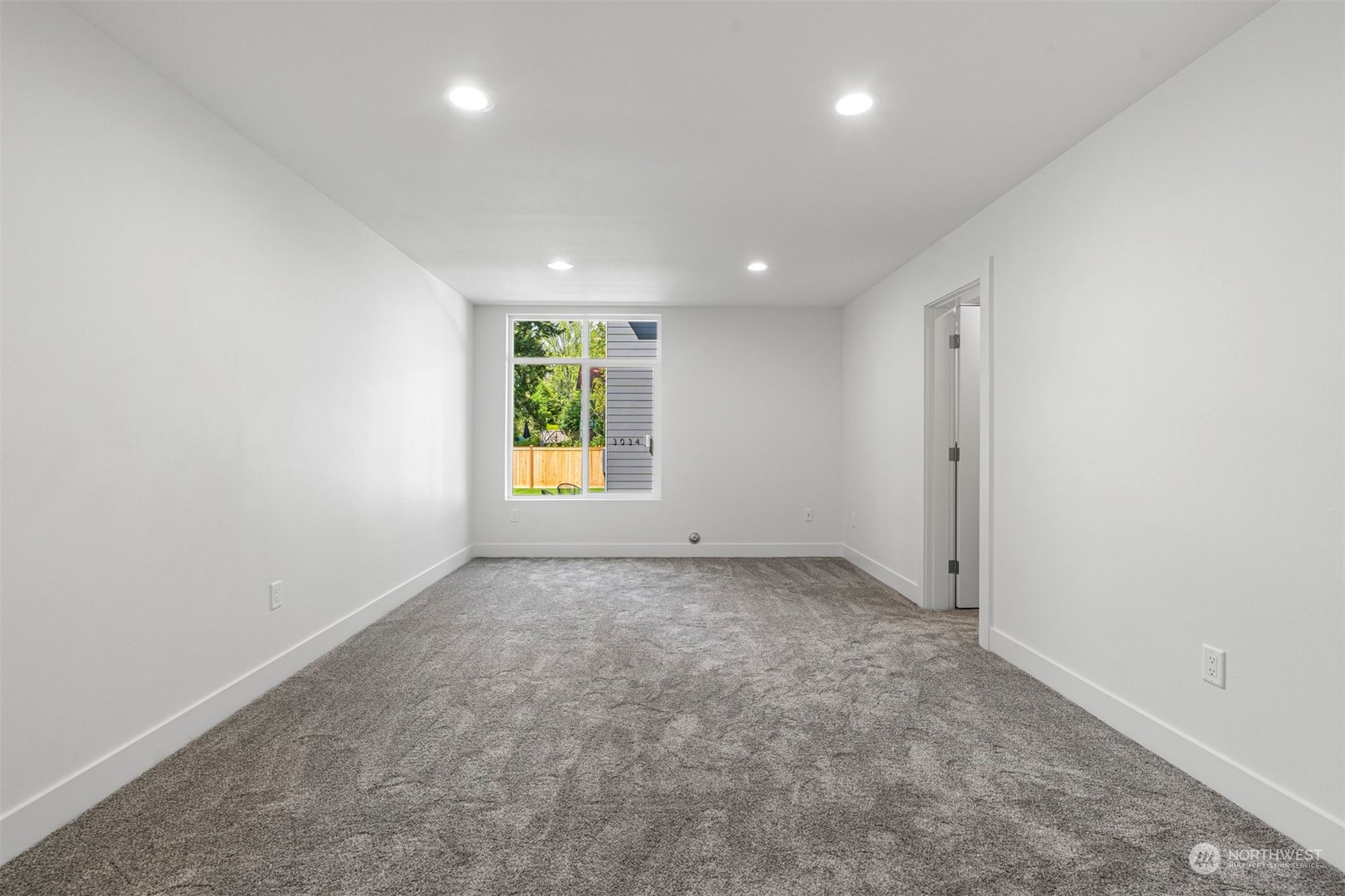 3036 Ne 90th Street Property Photo 13