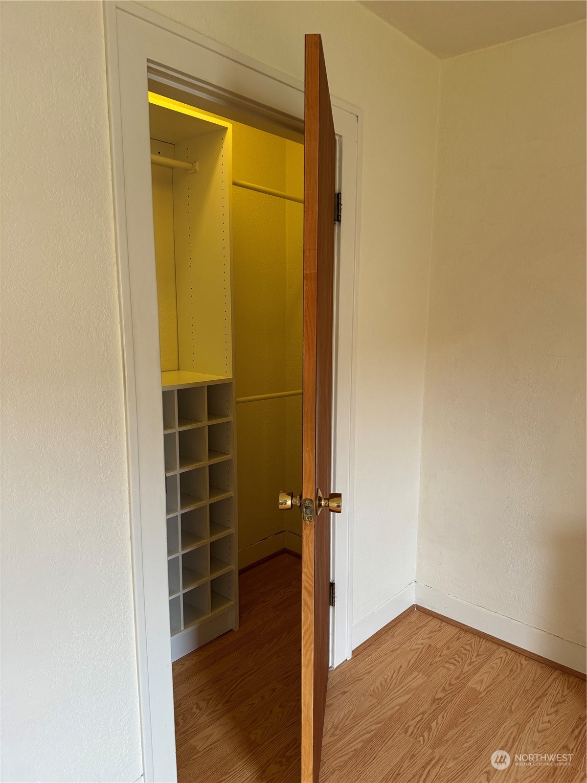 102 W Emerson Avenue Property Photo 18