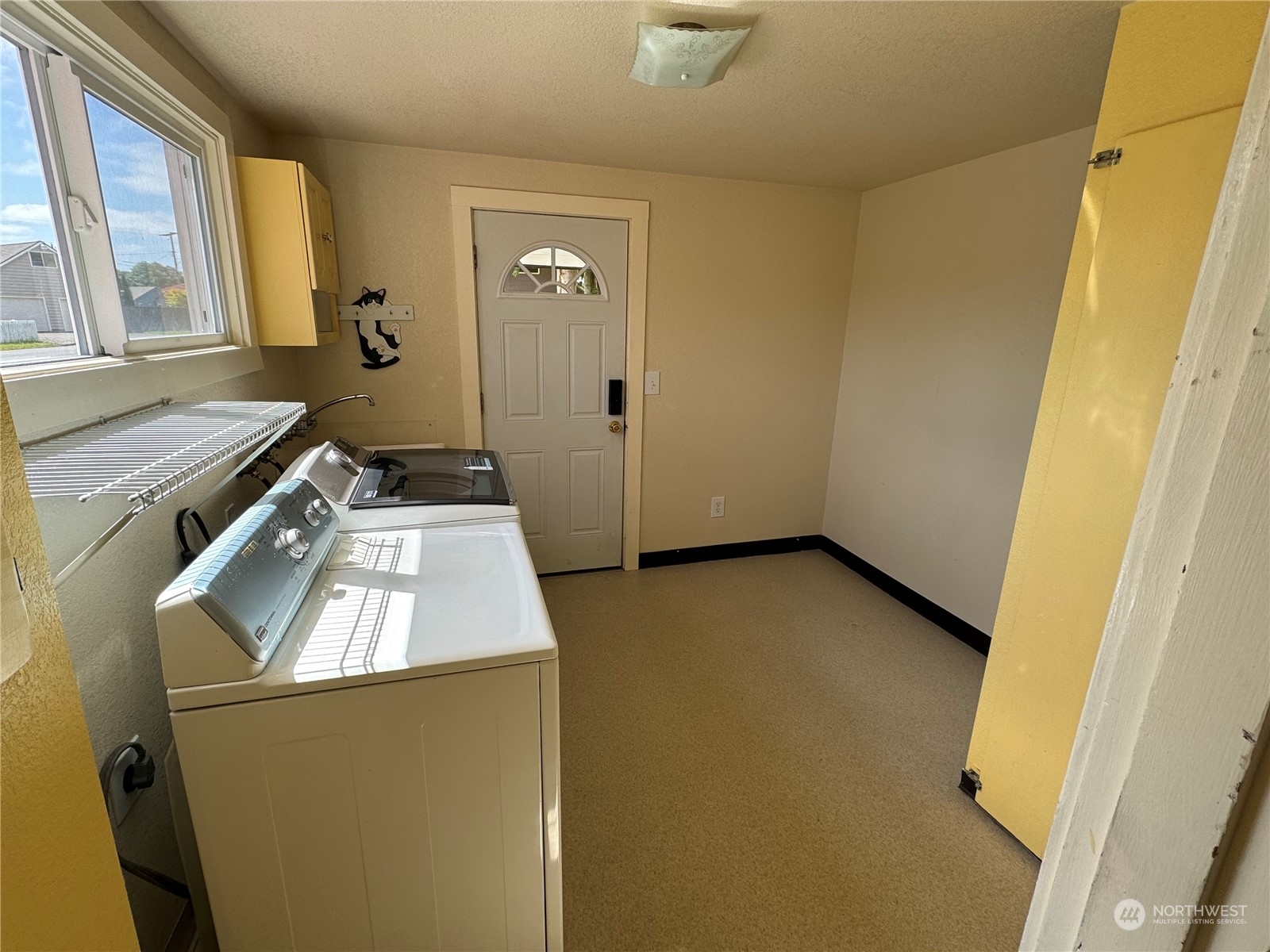 102 W Emerson Avenue Property Photo 30