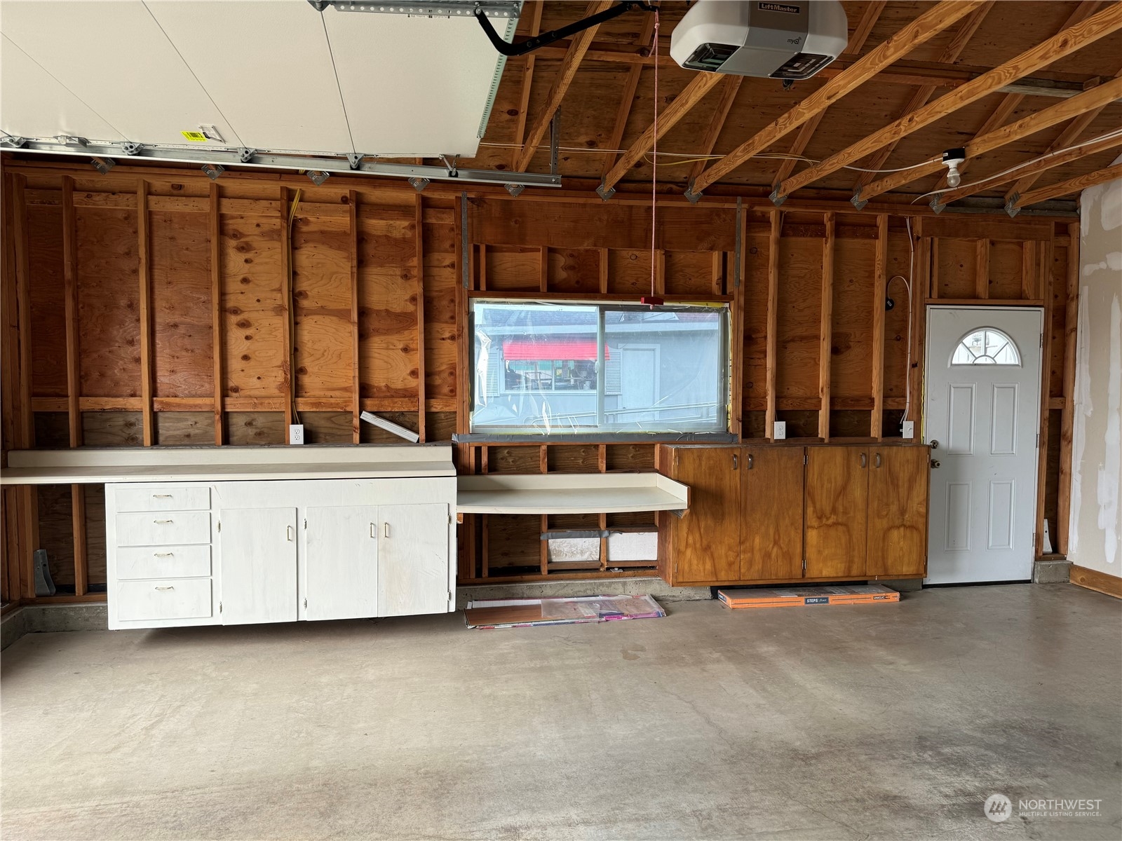 102 W Emerson Avenue Property Photo 31
