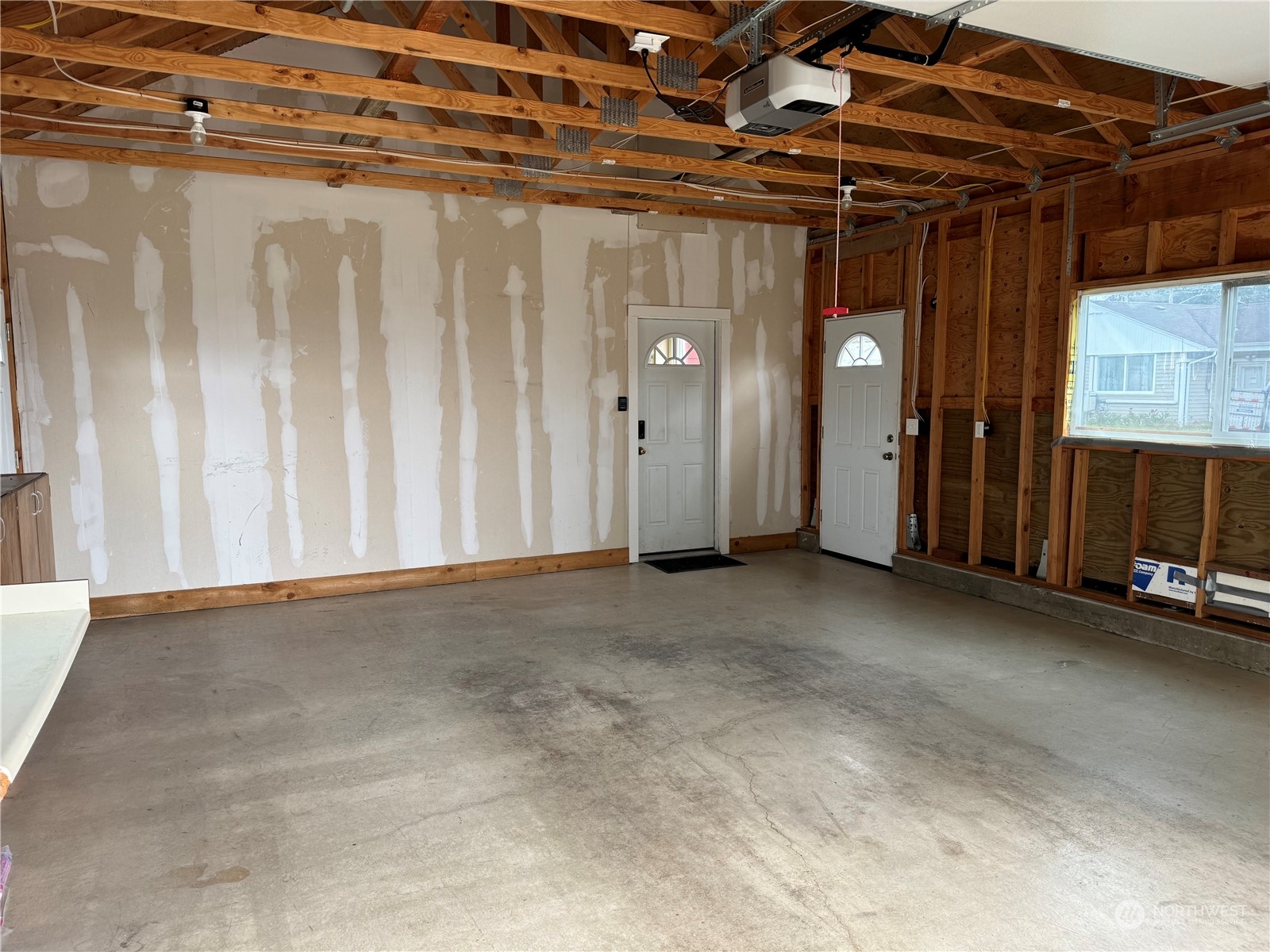 102 W Emerson Avenue Property Photo 33