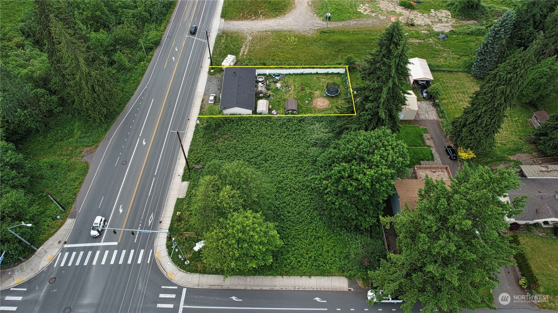 8211 20th Street Property Photo 3