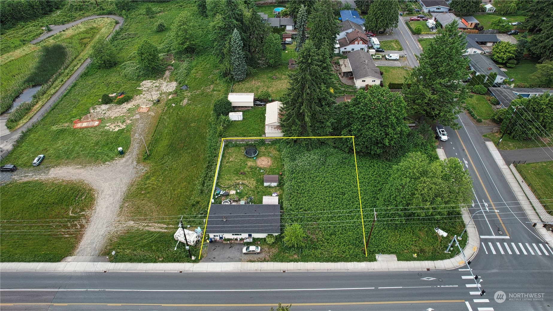 8211 20th Street Property Photo 5
