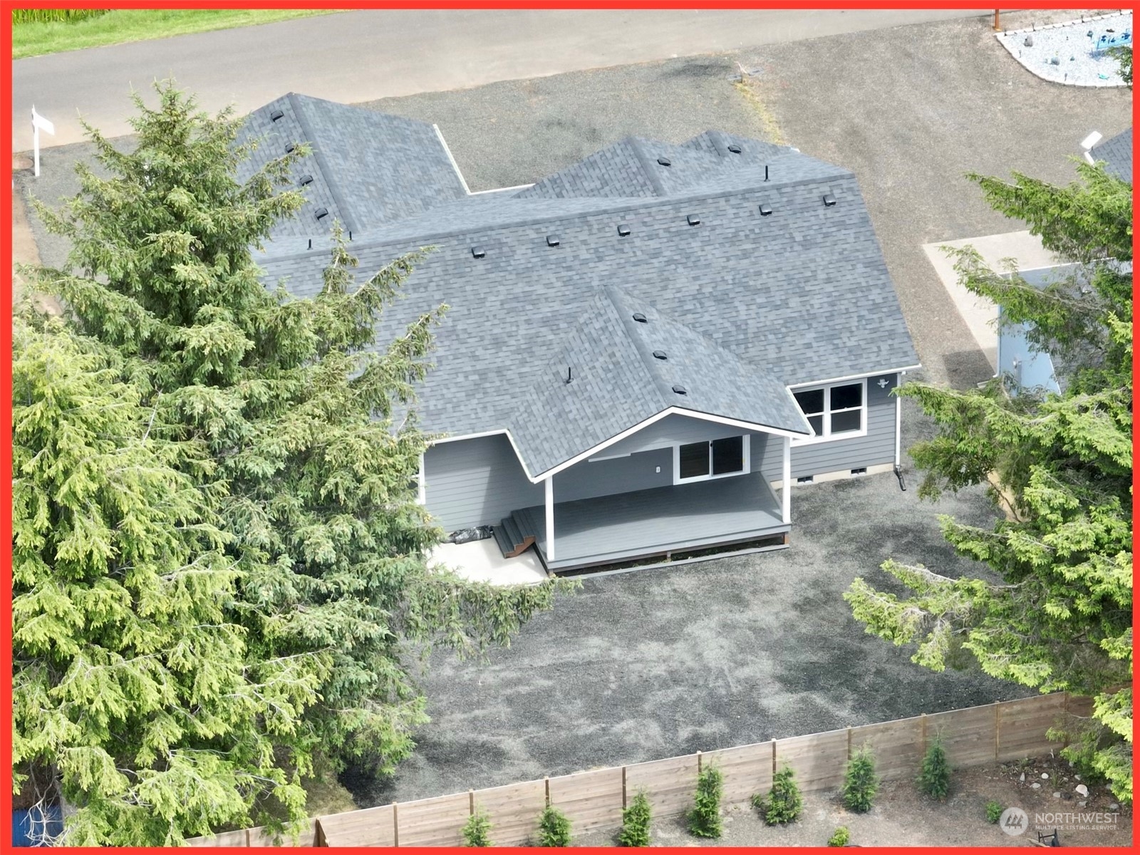 247 Clover Creek Avenue Property Photo 5