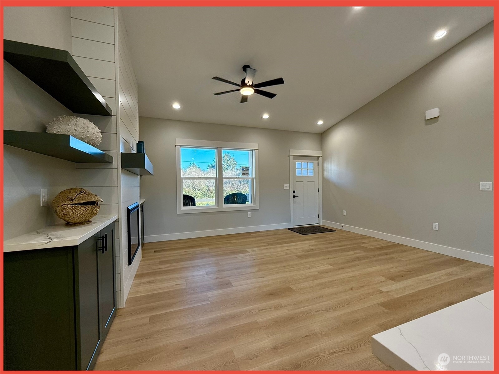 247 Clover Creek Avenue Property Photo 16