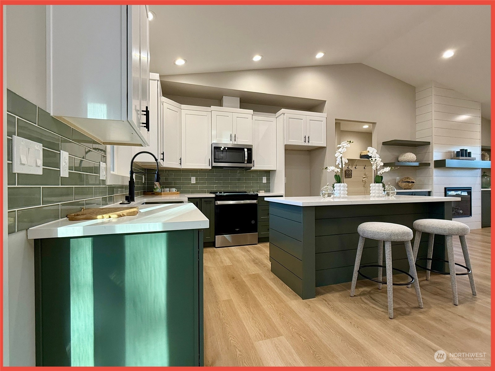 247 Clover Creek Avenue Property Photo 19