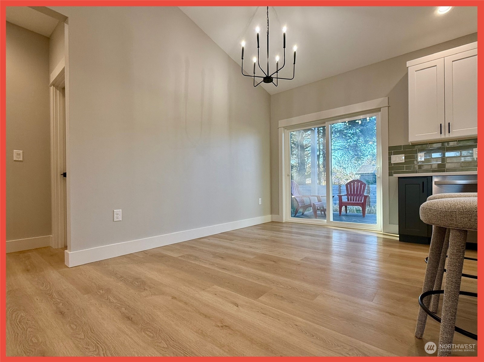 247 Clover Creek Avenue Property Photo 22