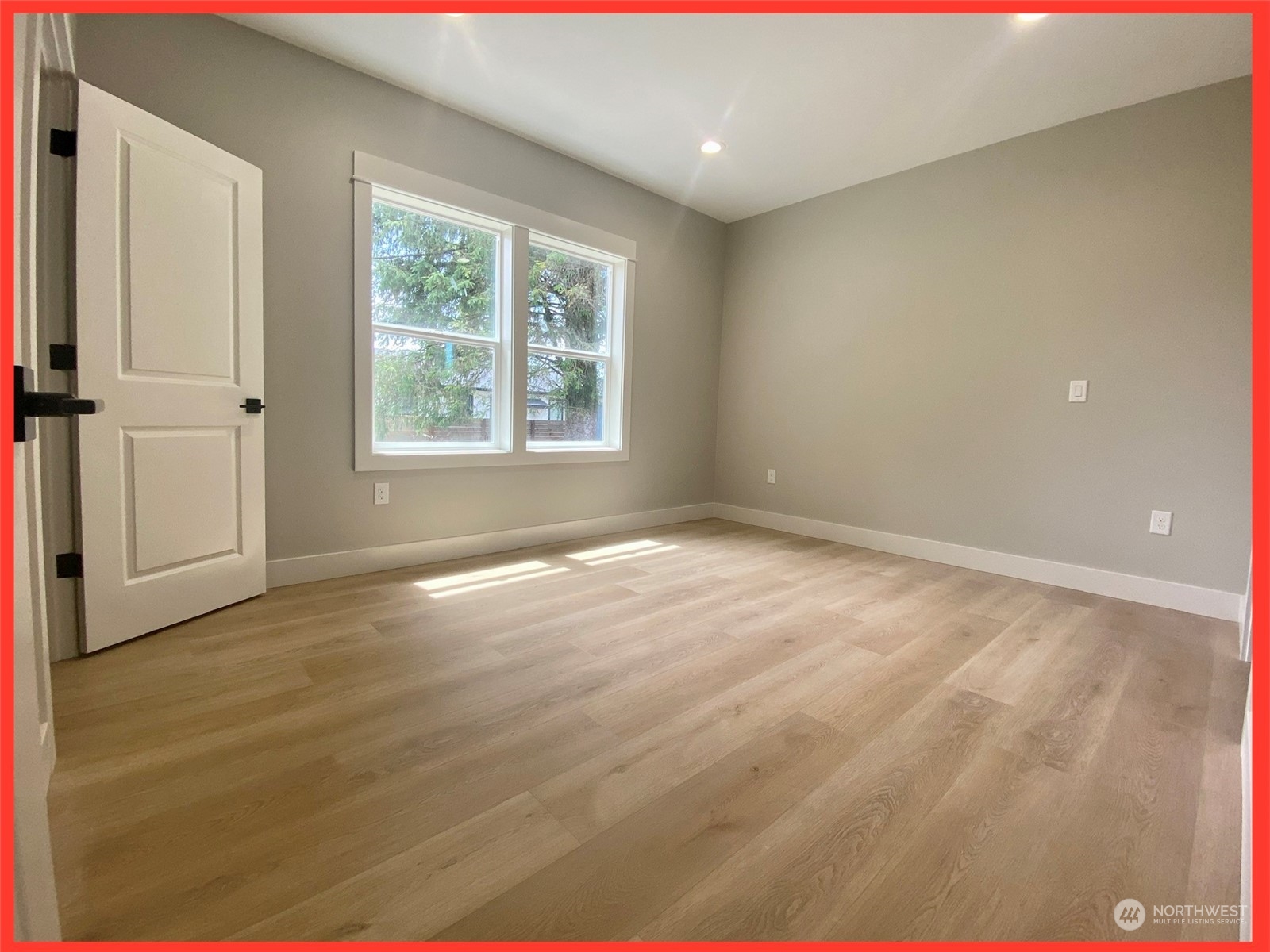 247 Clover Creek Avenue Property Photo 23