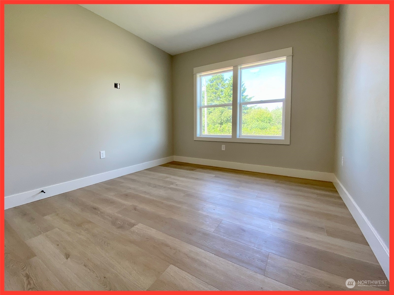247 Clover Creek Avenue Property Photo 30