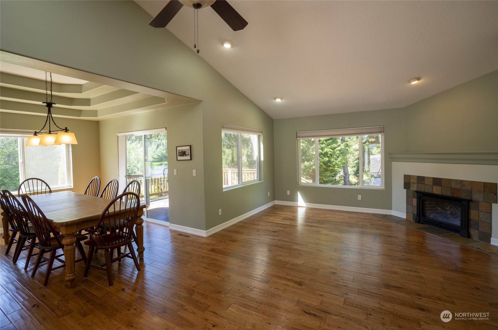 1610 Fox Hollow Property Photo 12