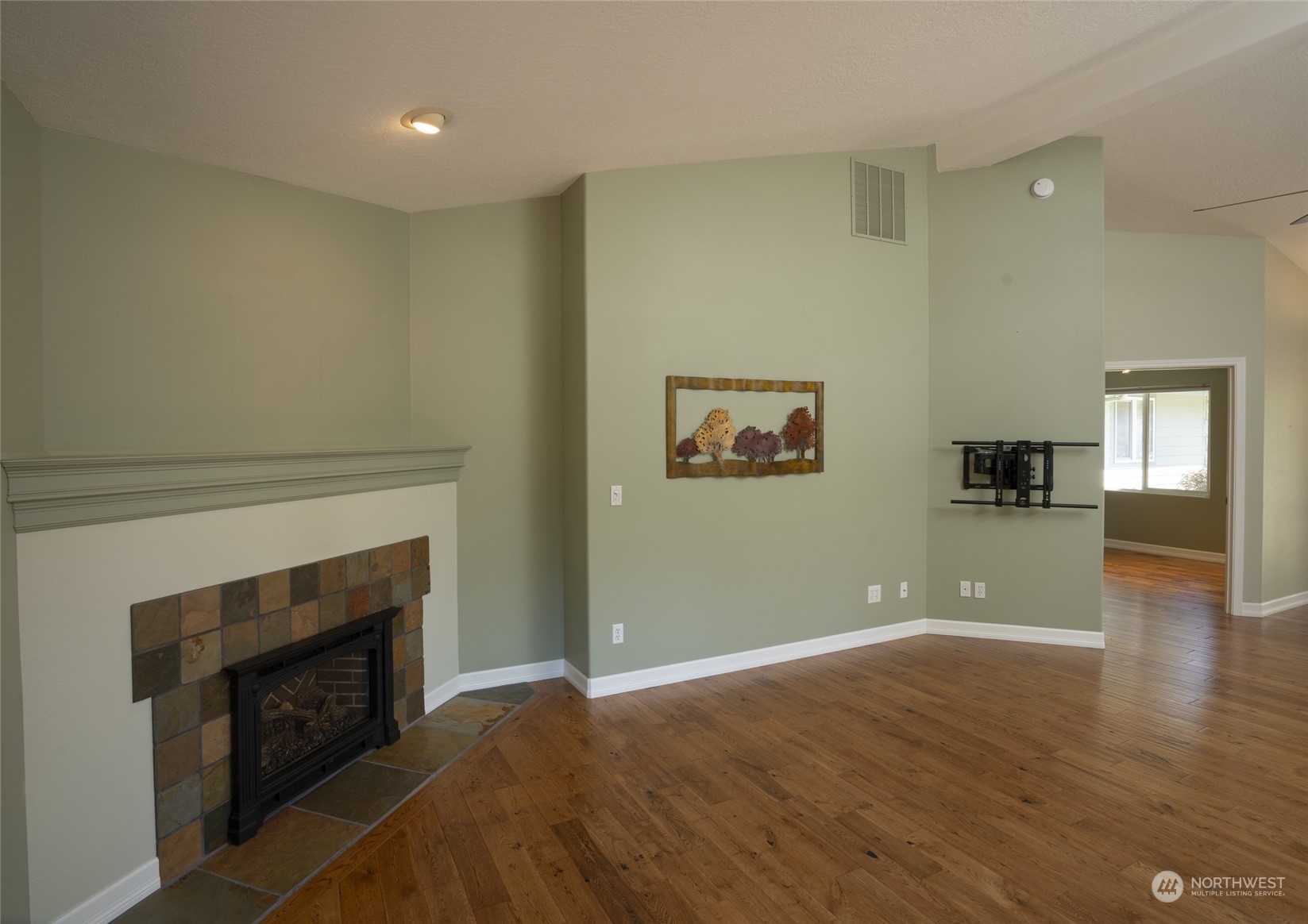 1610 Fox Hollow Property Photo 15