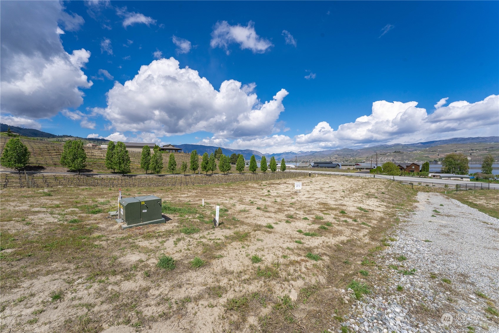 42 Loretta Lane Property Photo 3