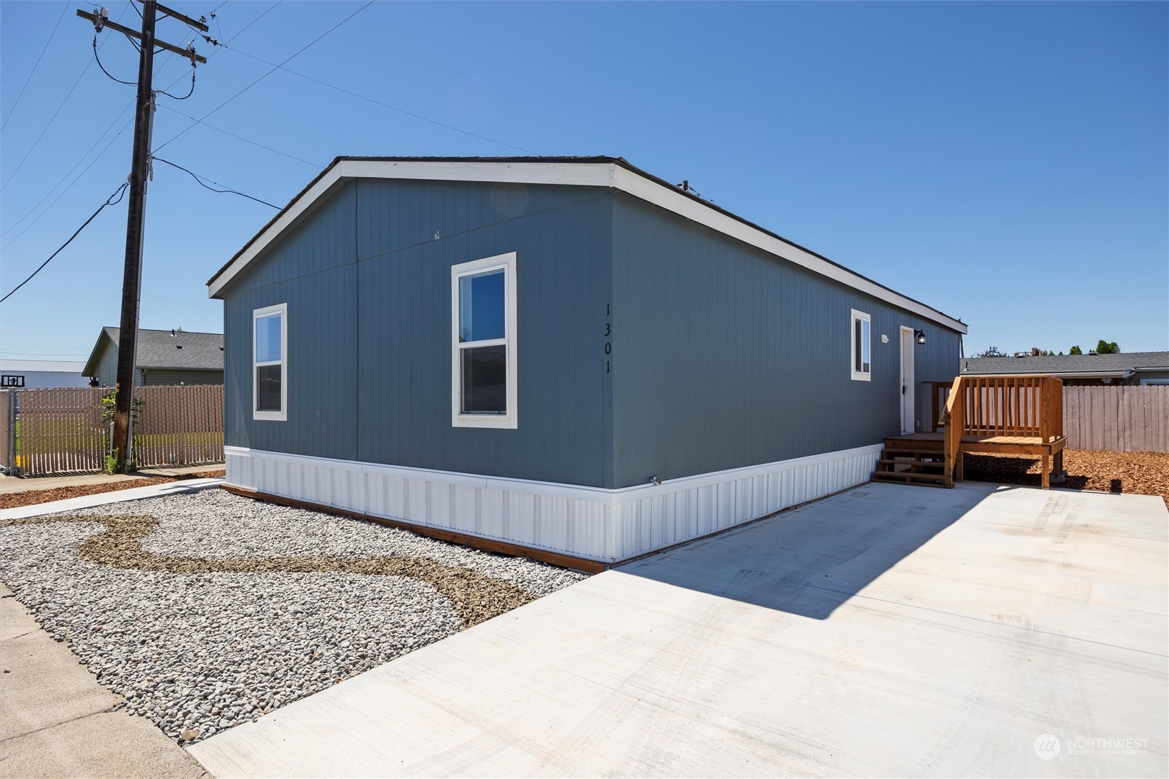 1406 S 15th Avenue Property Photo 6