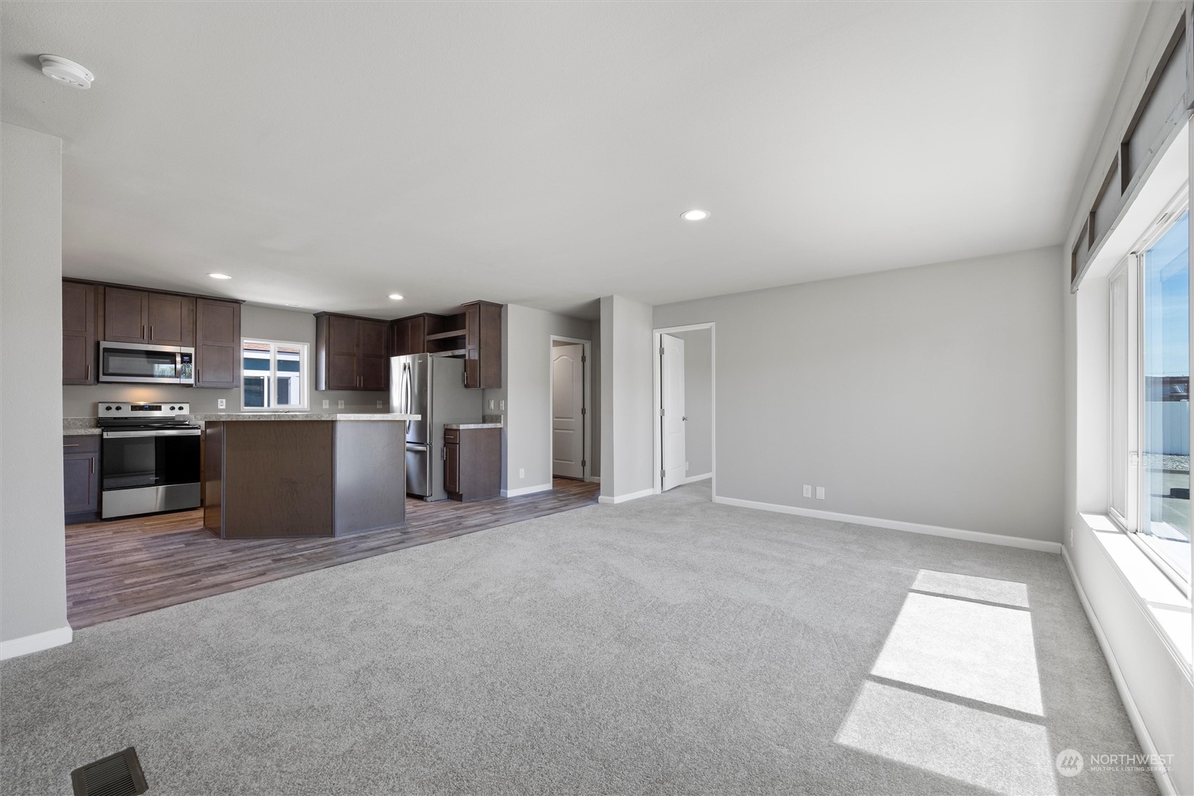 1406 S 15th Avenue Property Photo 7