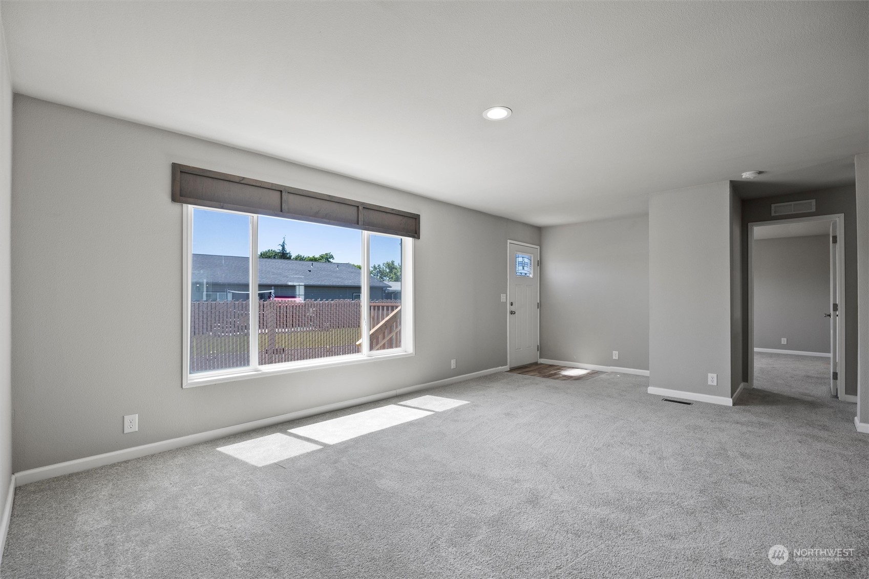 1406 S 15th Avenue Property Photo 8