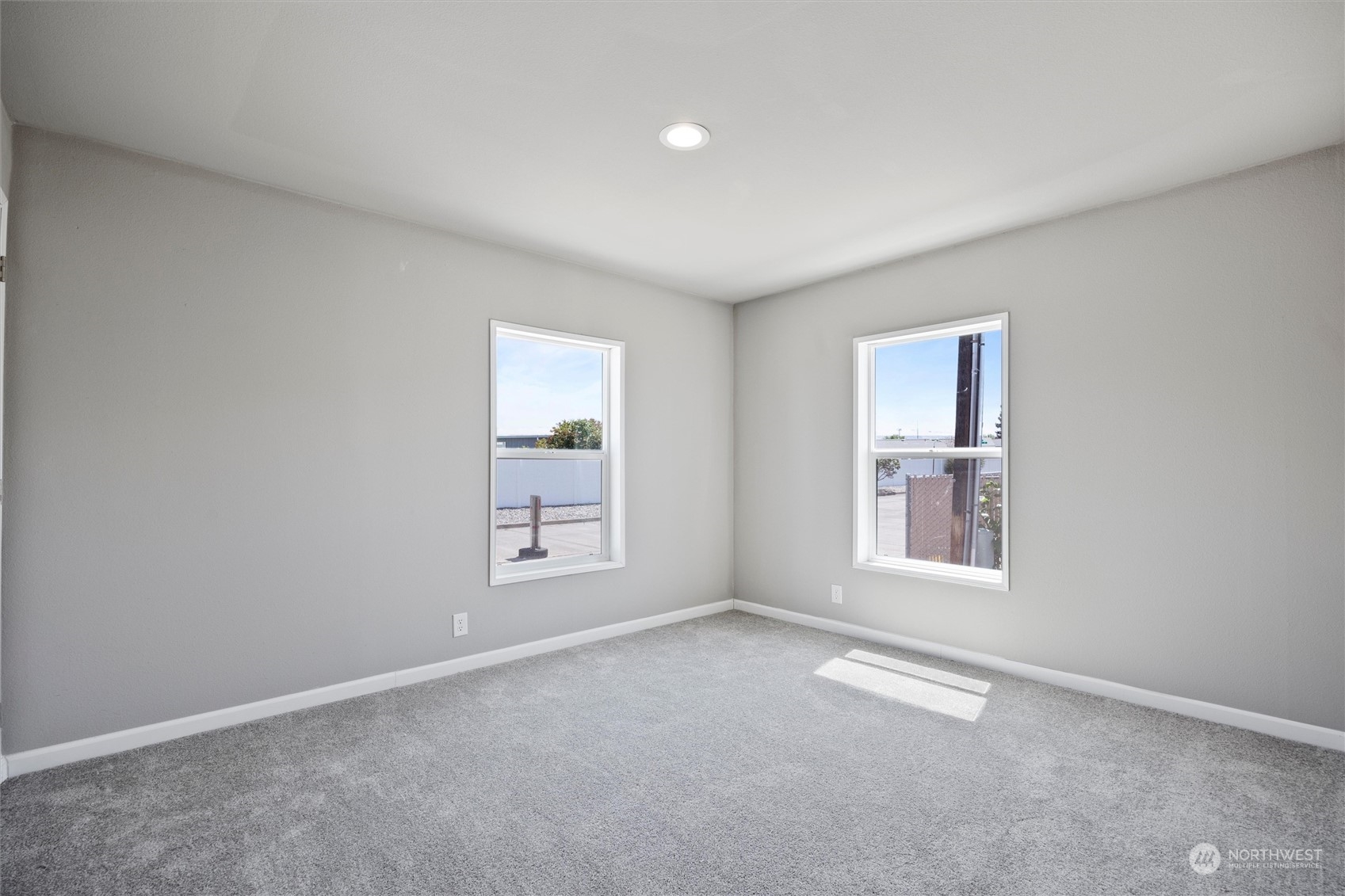 1406 S 15th Avenue Property Photo 20