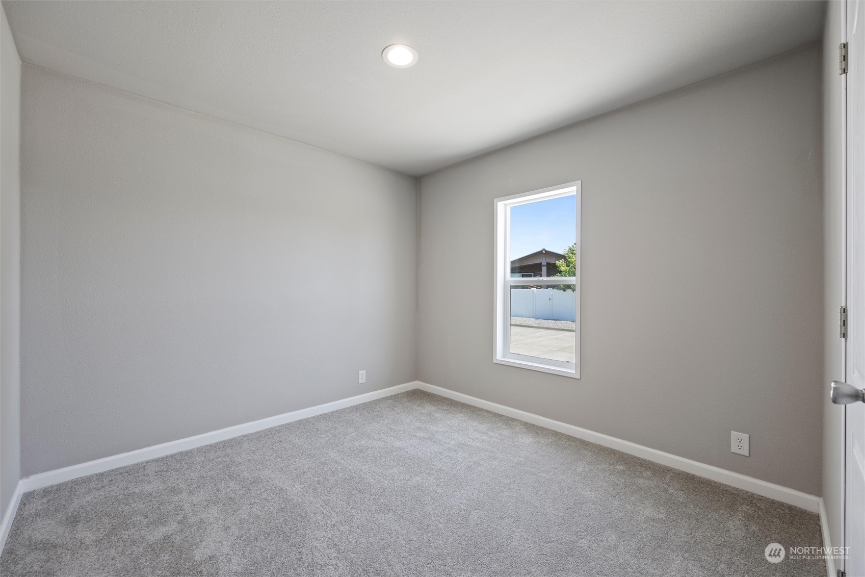 1406 S 15th Avenue Property Photo 23