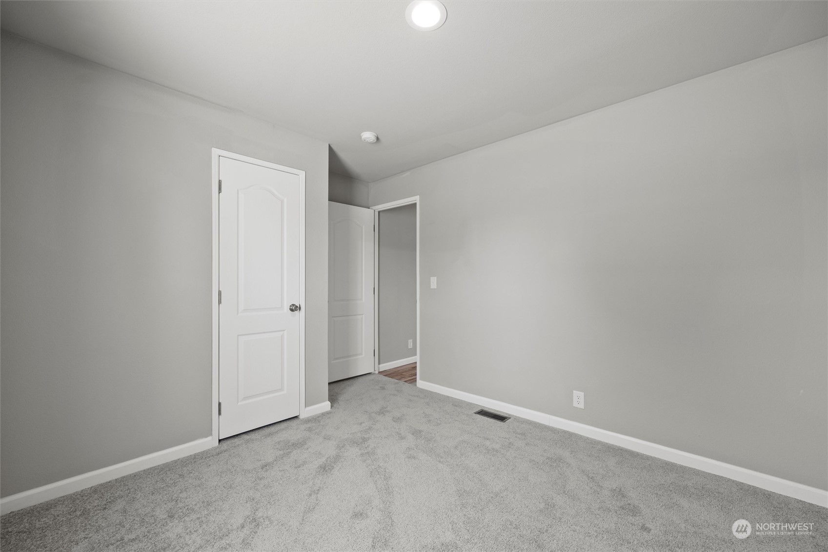 1406 S 15th Avenue Property Photo 24