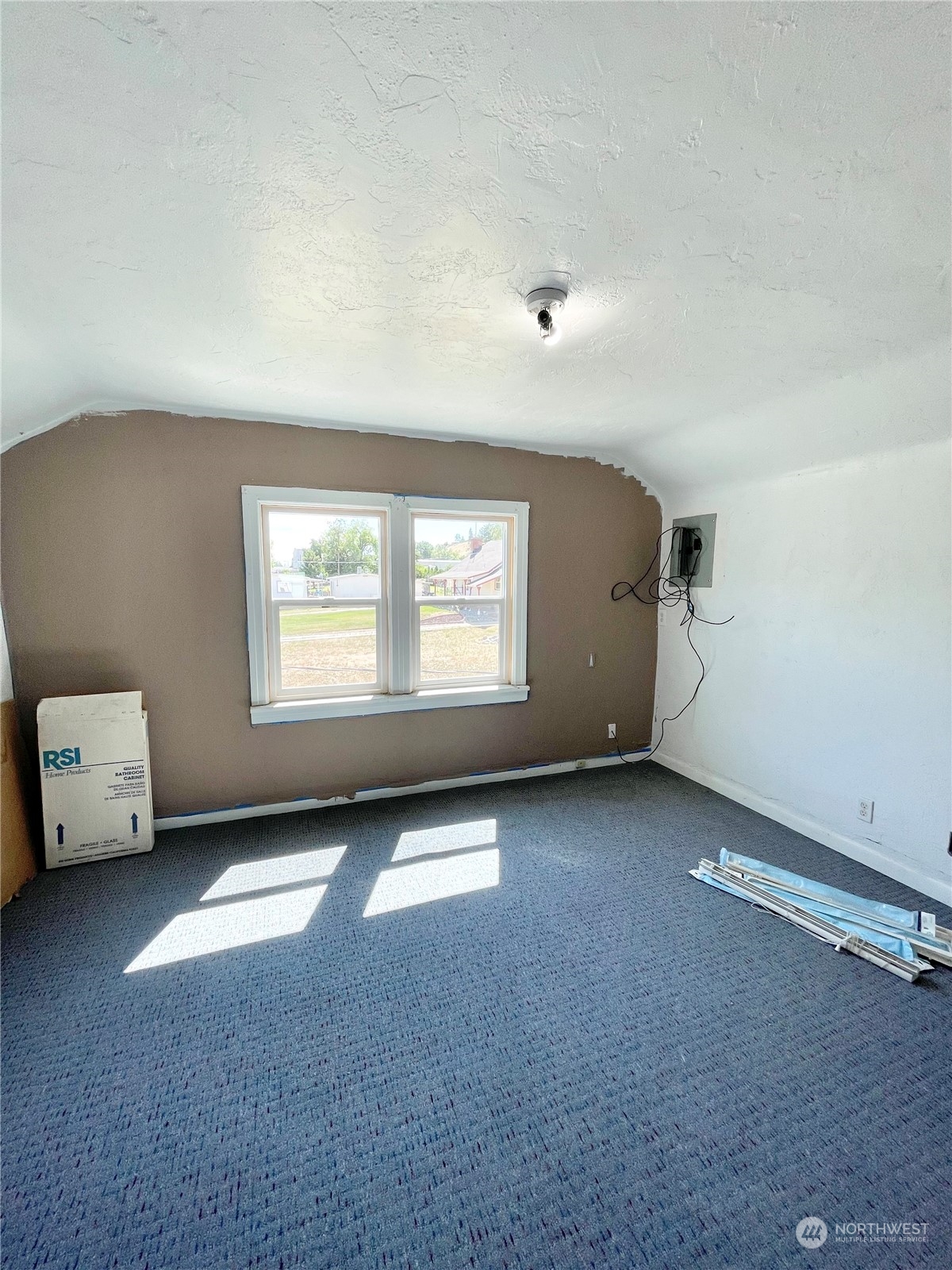1579 2nd Ave N Property Photo 24