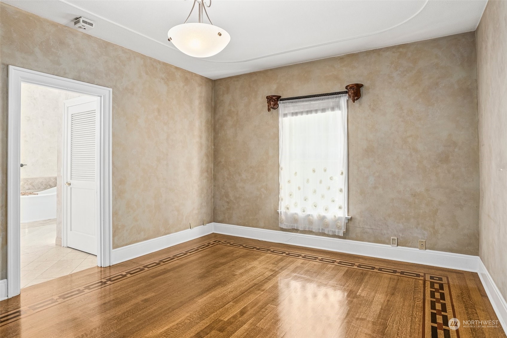 1026 Alder Street Property Photo 20