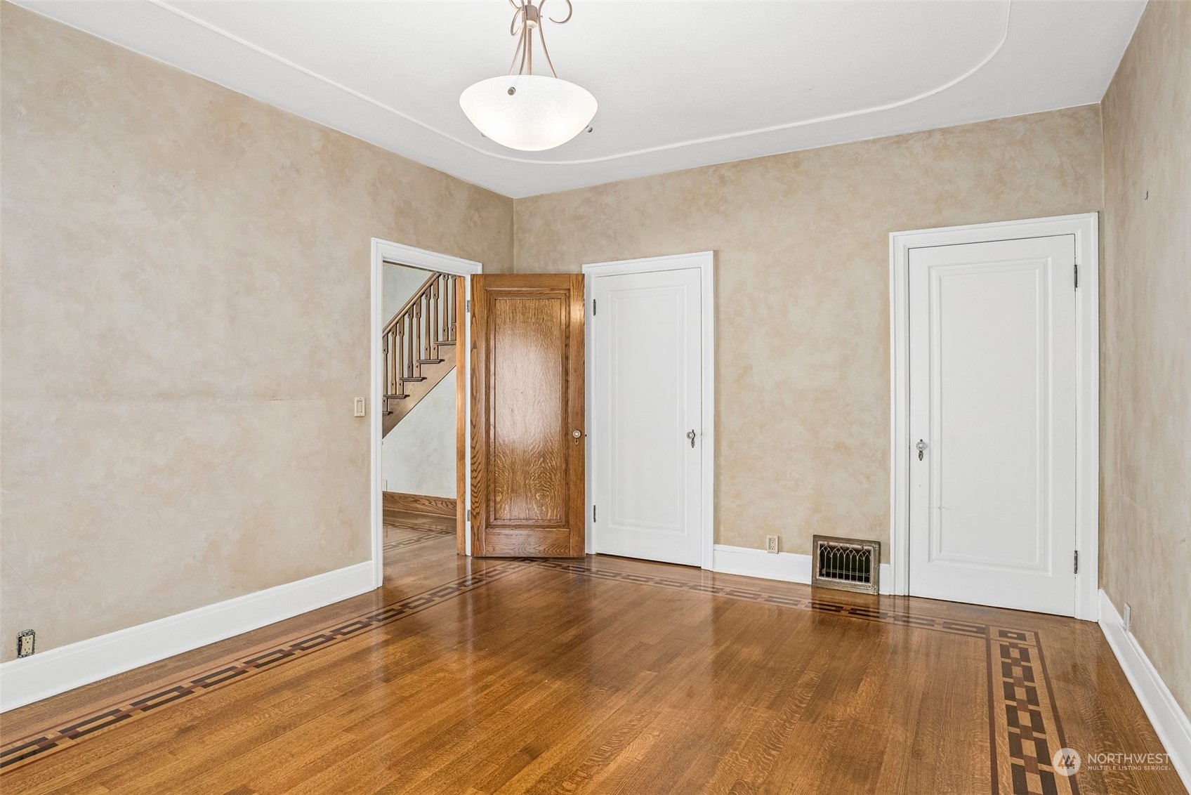1026 Alder Street Property Photo 21