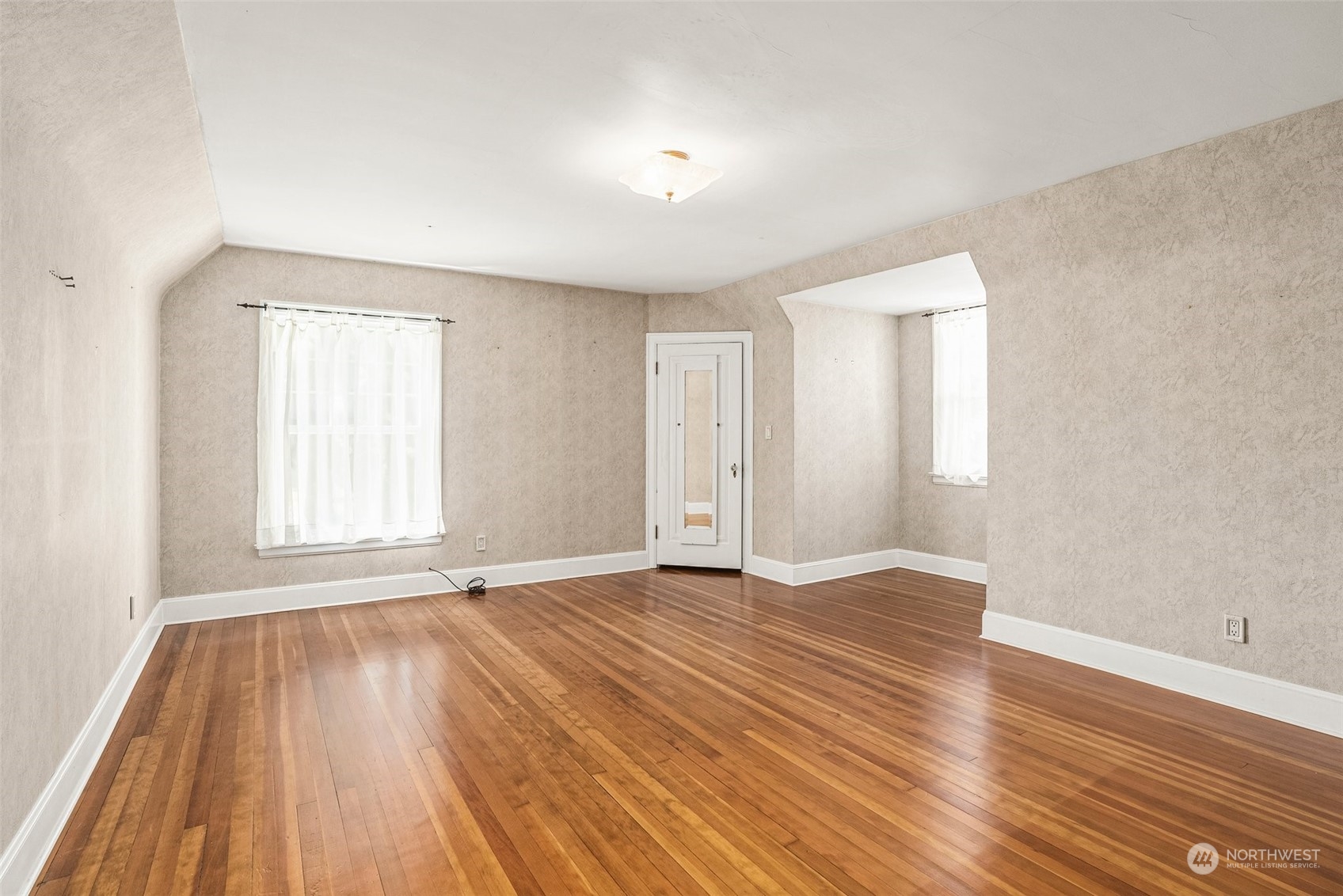 1026 Alder Street Property Photo 25