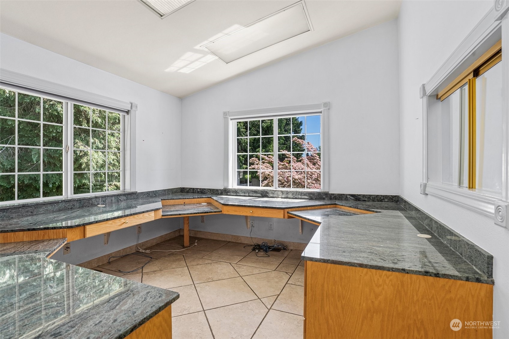 1026 Alder Street Property Photo 31