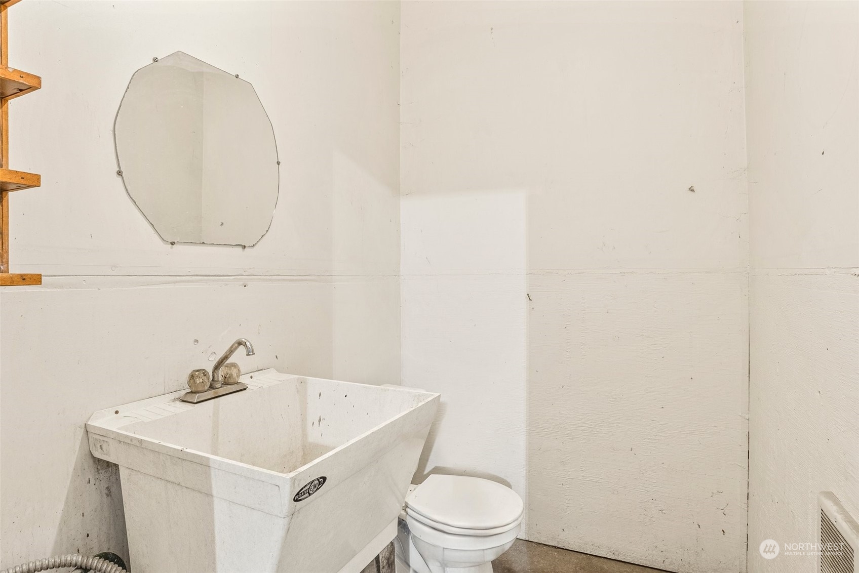1026 Alder Street Property Photo 36