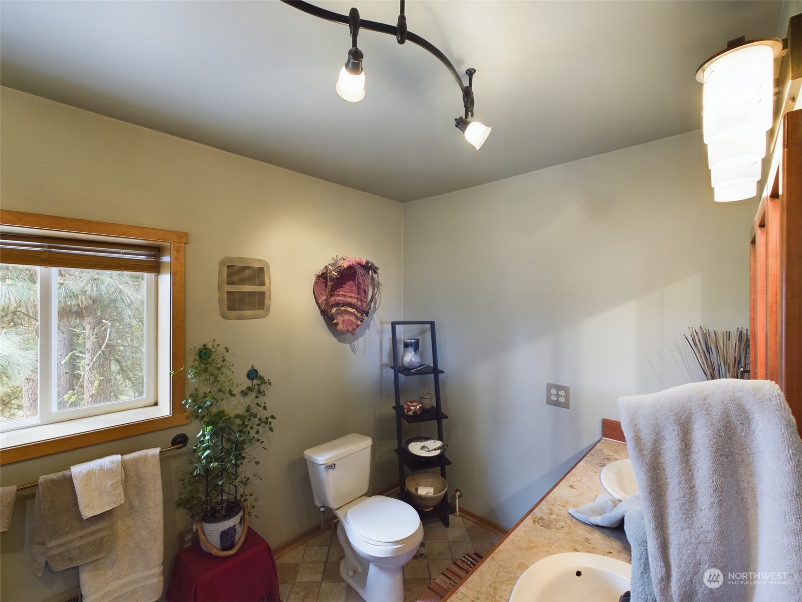 156 Gold Mt. Road Property Photo 8