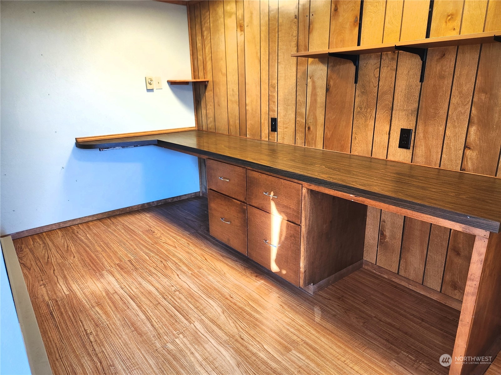 2023 Deerpath Drive Property Photo 14