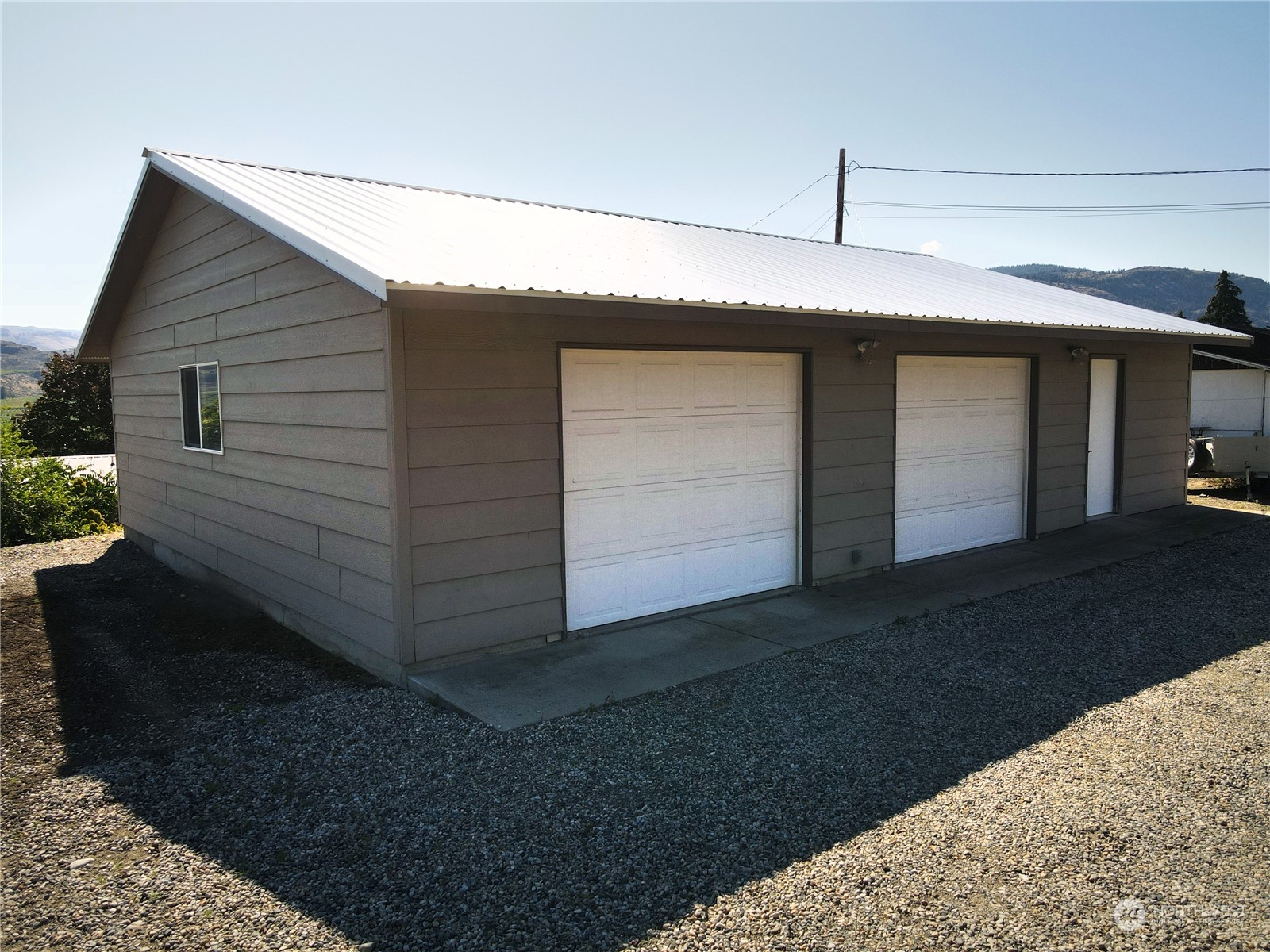 2023 Deerpath Drive Property Photo 21