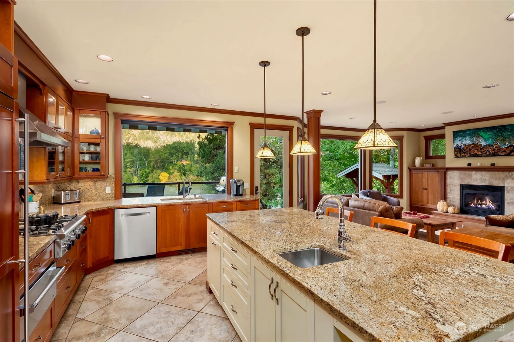 9690 East Leavenworth Road Property Photo 11
